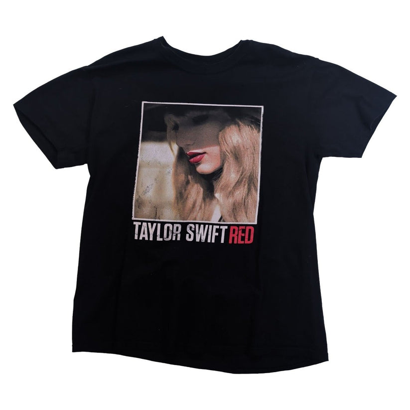 Taylor Swift Red Tour 2013 2014 Black T Shirt Size L Concert Music Graphic Tee – product photo 1 | RewearableUK