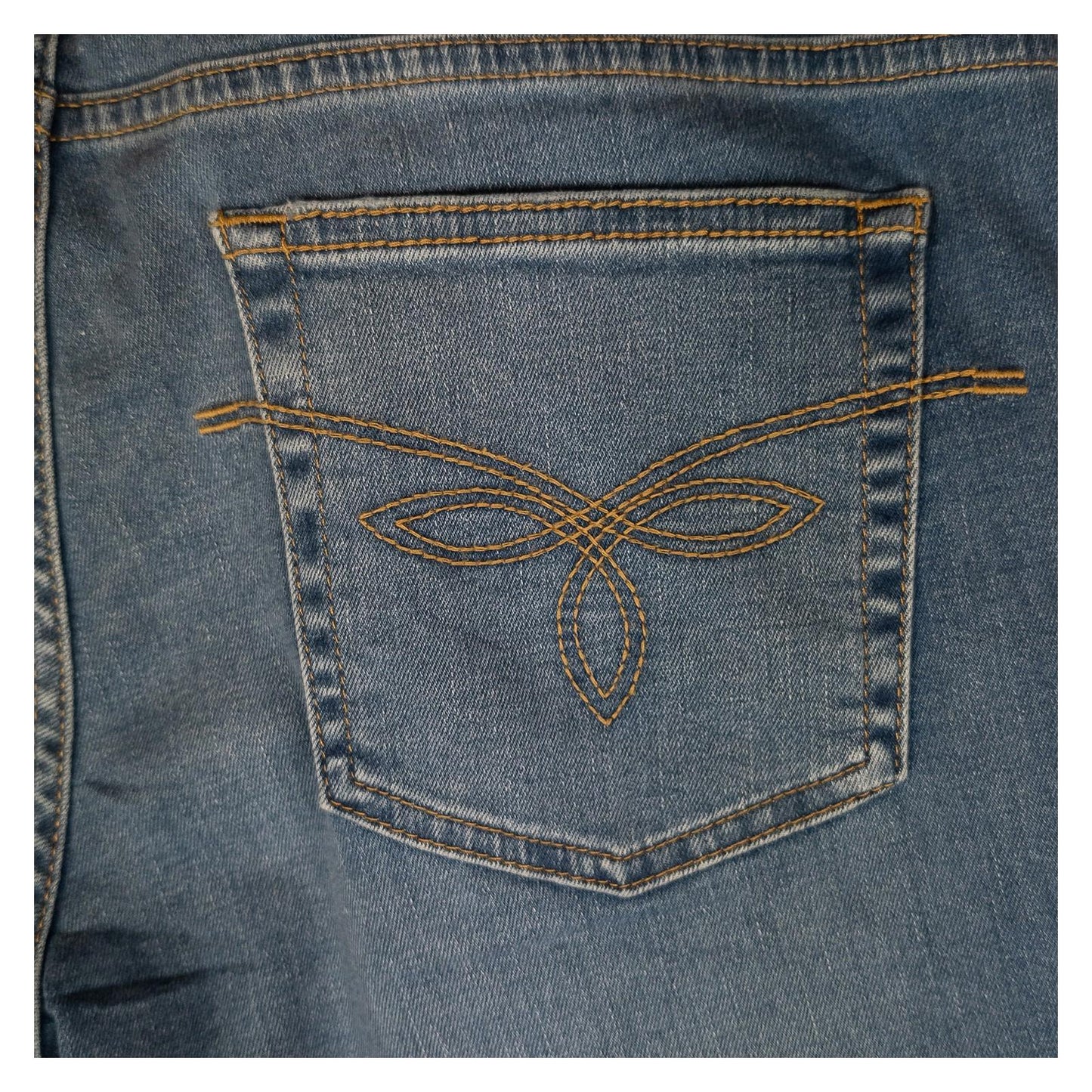 Ted Baker London Jeans W32 UK 14 Blue Distressed Rose Gold Button Skinny Denim by Ted Baker – | RewearableUK