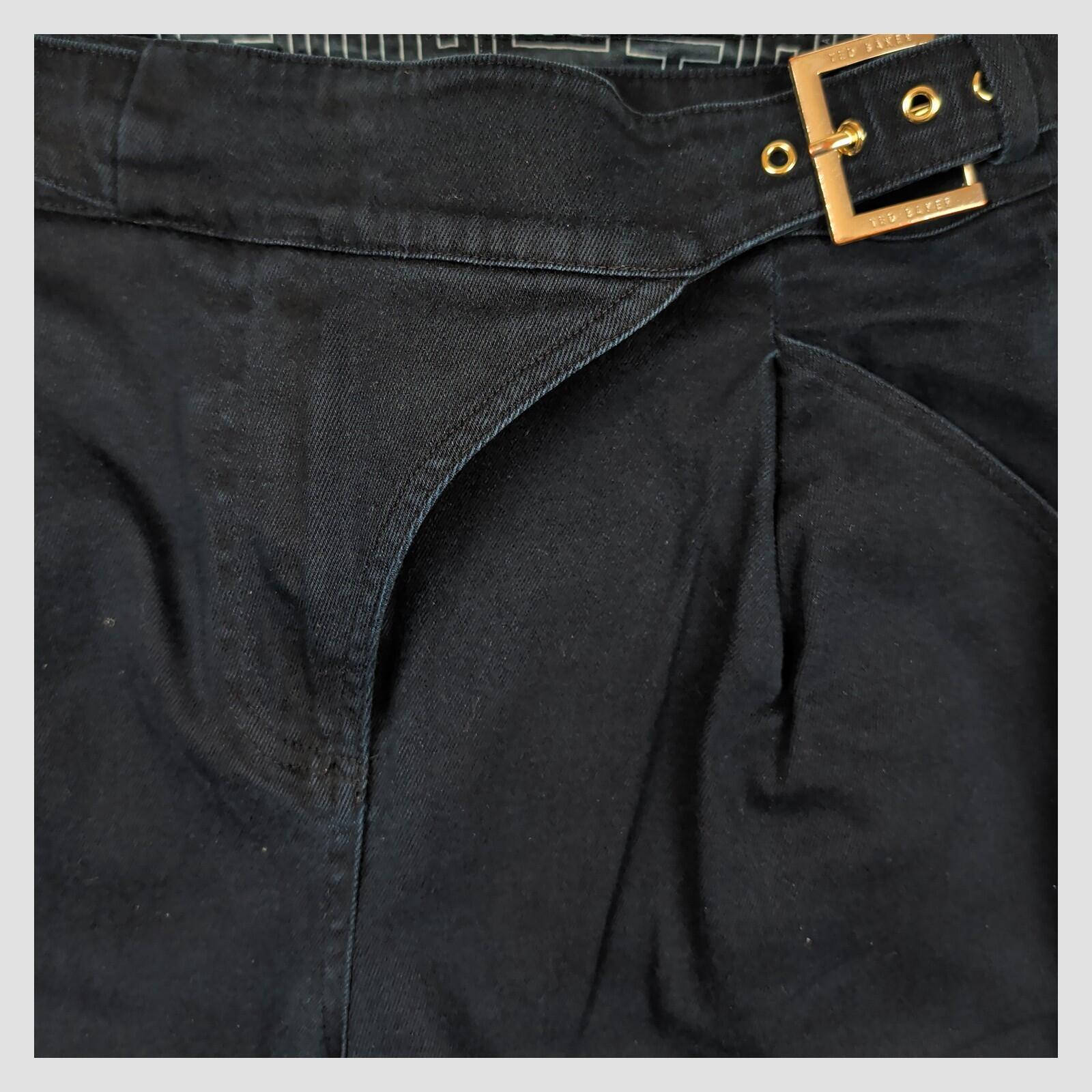 Ted Baker London Womens Black Pleated Cotton Tapered Cropped Trousers Size 1 by Ted Baker – | RewearableUK