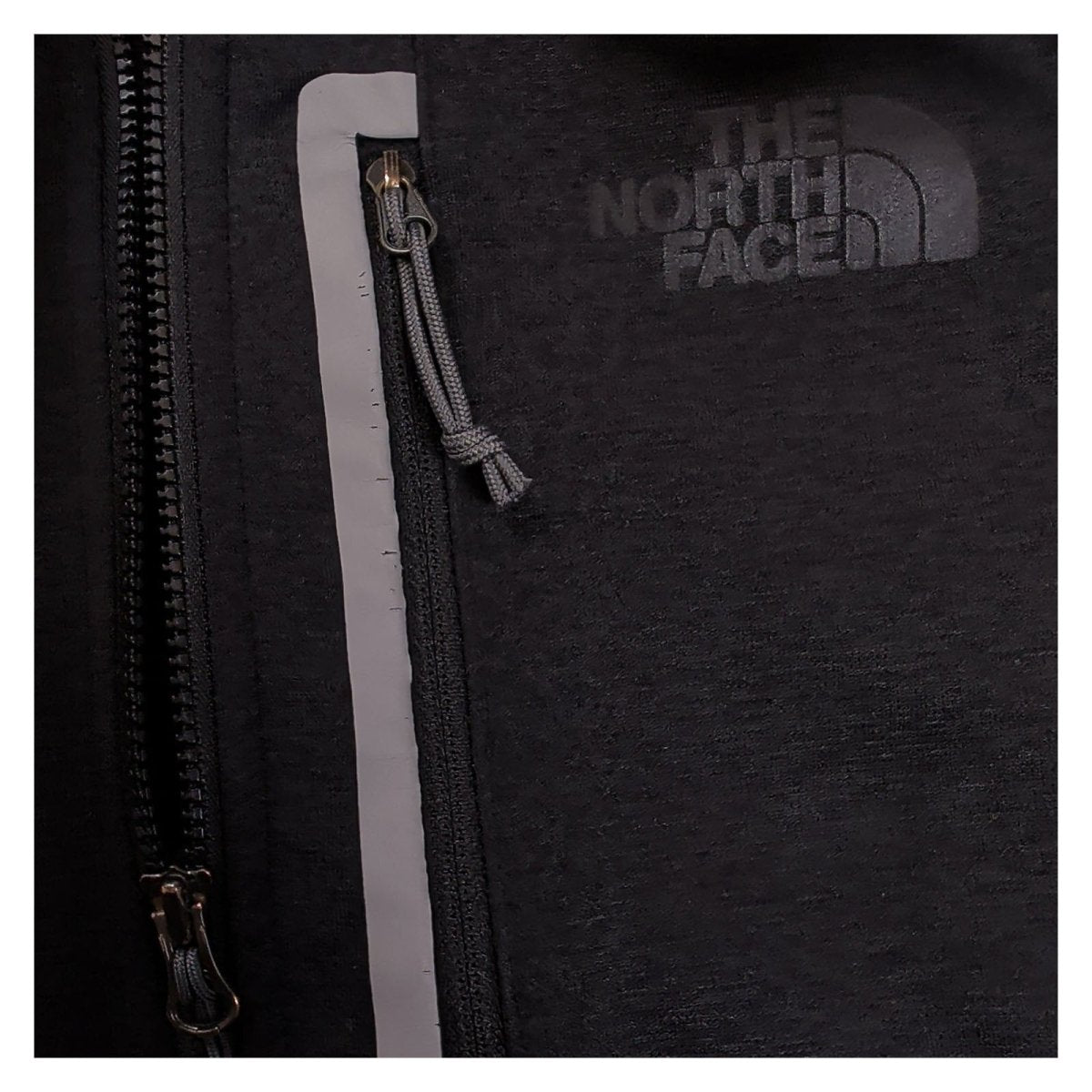The North Face Men's Pullover Half Zip Black Chest Pocket Polyester – product photo 3 | RewearableUK