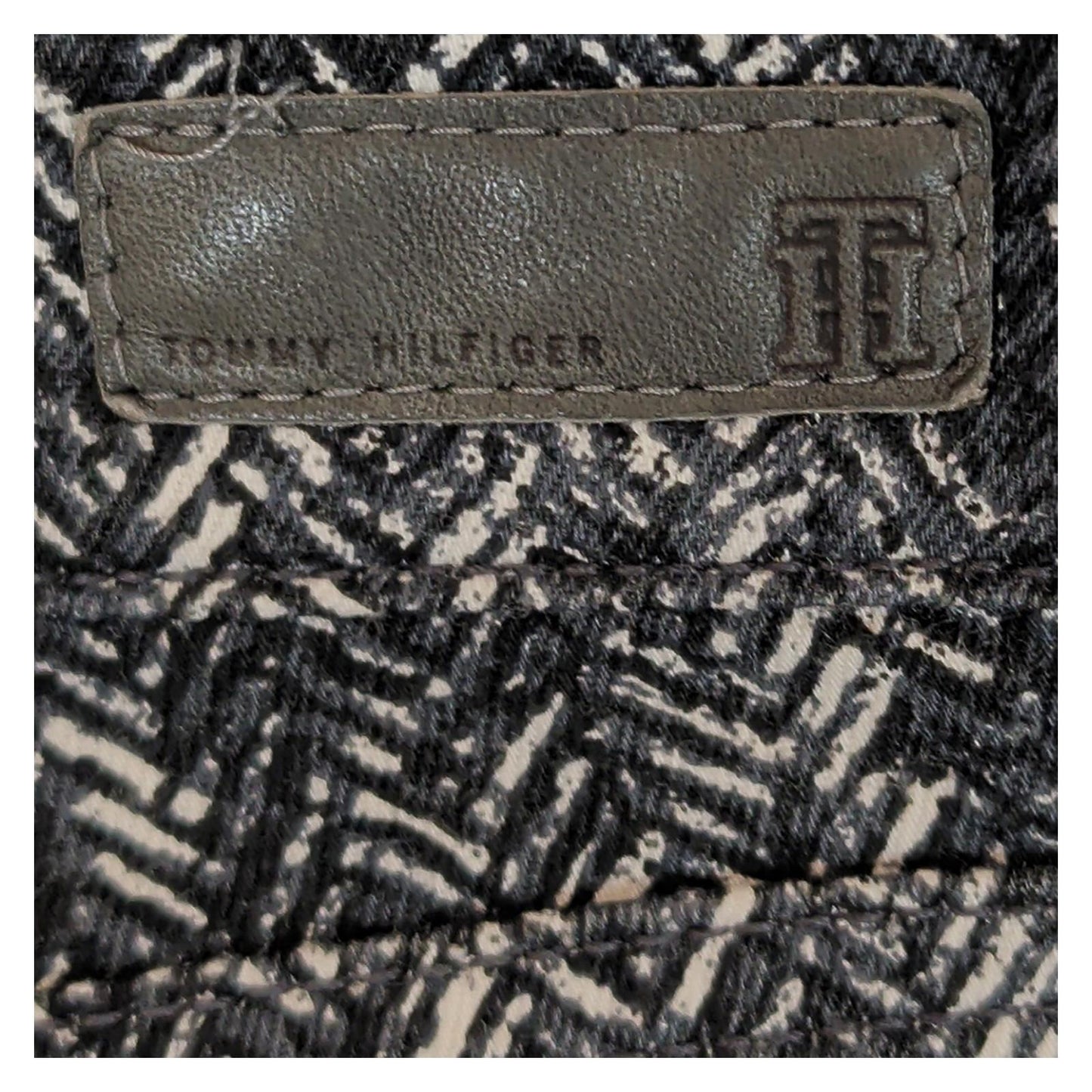 Tommy Hilfiger Mens Rome 28/30 Black White Herringbone Regular Fit Trousers by Tommy Hilfiger – | RewearableUK
