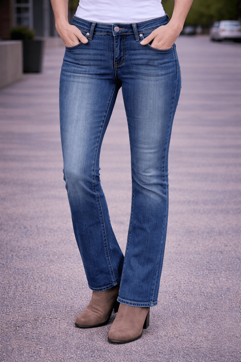 Tommy Hilfiger Straight Leg Stretch Jeans Women's 10 R by Tommy Hilfiger – JEANS | RewearableUK