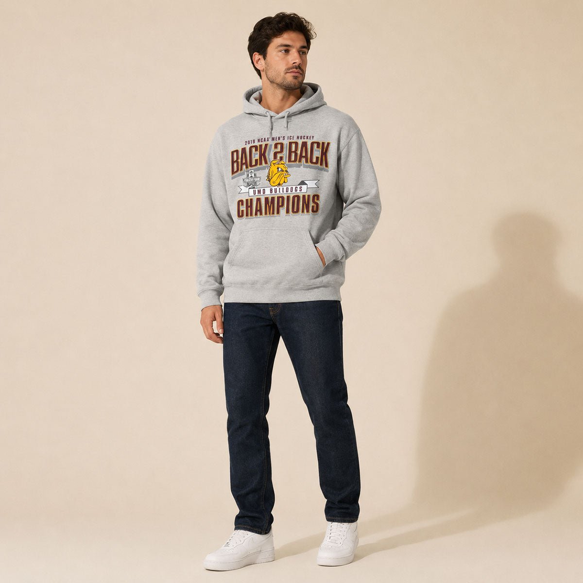 UMD Bulldogs 2019 NCAA Ice Hockey Champions Hoodie M Grey – Sweater & Hoodie product photo 1 | RewearableUK