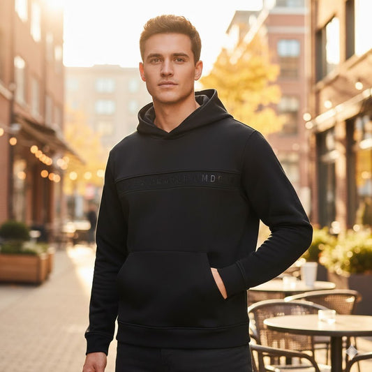 Under Armour Men's Pullover Hoodie in Black | Size M by Under Armour – Sweater & Hoodie | RewearableUK