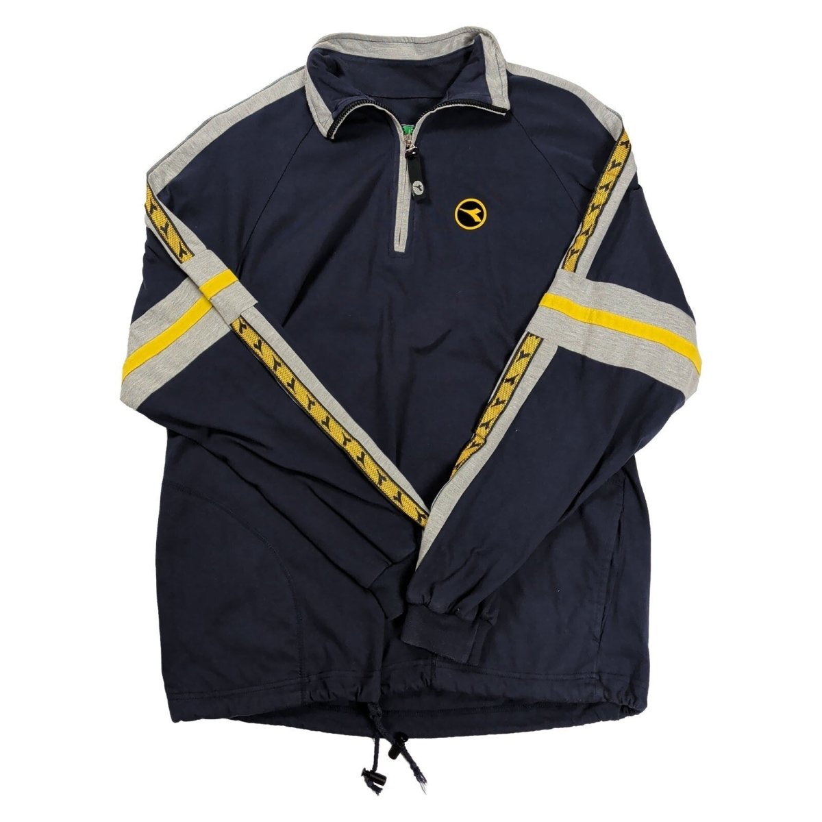 Vintage Diadora Men's Quarter-Zip Sweatshirt XL Navy – Sweater & Hoodie product photo 1 | RewearableUK
