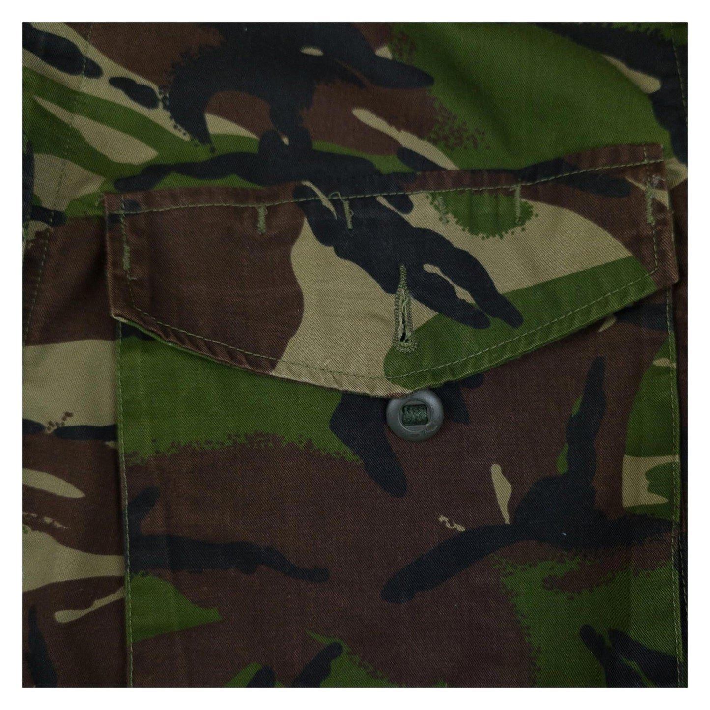 Vintage DPM Camo Field Jacket | Genuine British Army Surplus | Large 170/104 by RewearableUK – | RewearableUK