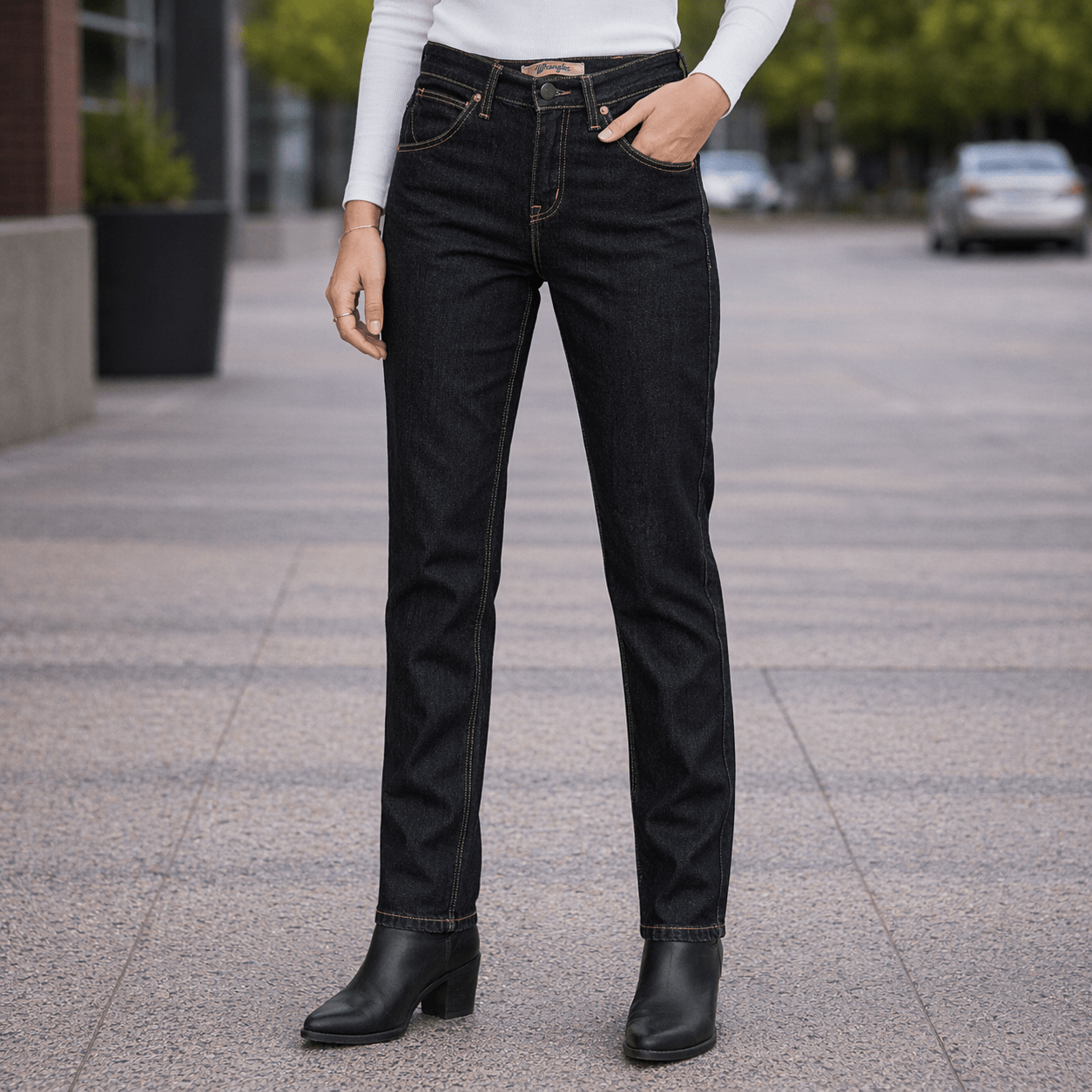 Wrangler Dark Blue Straight Jeans Women's W27 L34 by Wrangler – JEANS | RewearableUK